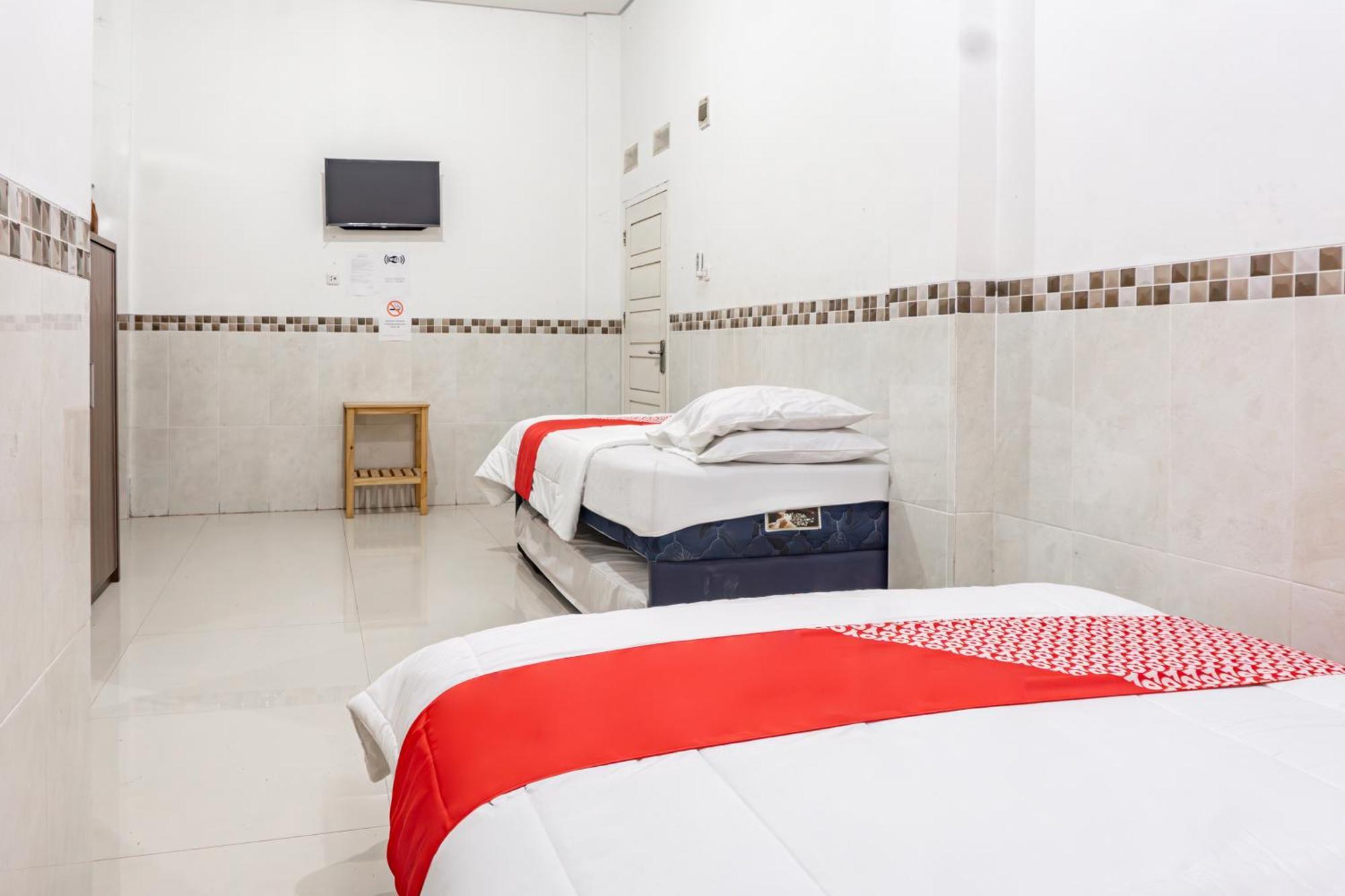 Hotel O Rajabasa Near Universitas Lampung Formerly Hotel Prasetya Бандар-Лампунг Экстерьер фото
